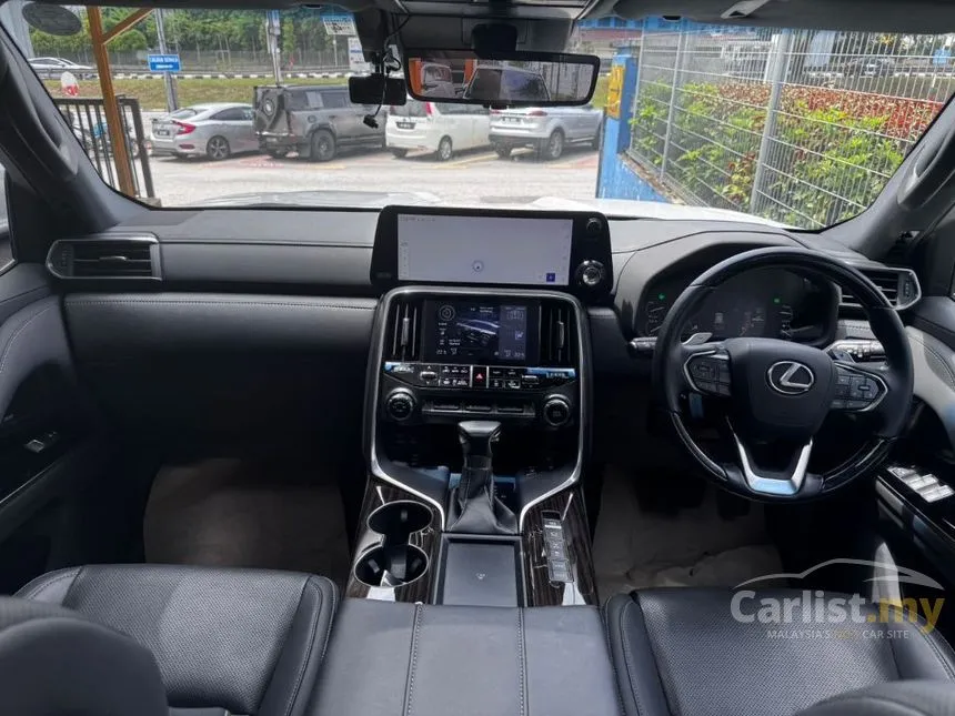 2022 Lexus LX 600 7 seater SUV