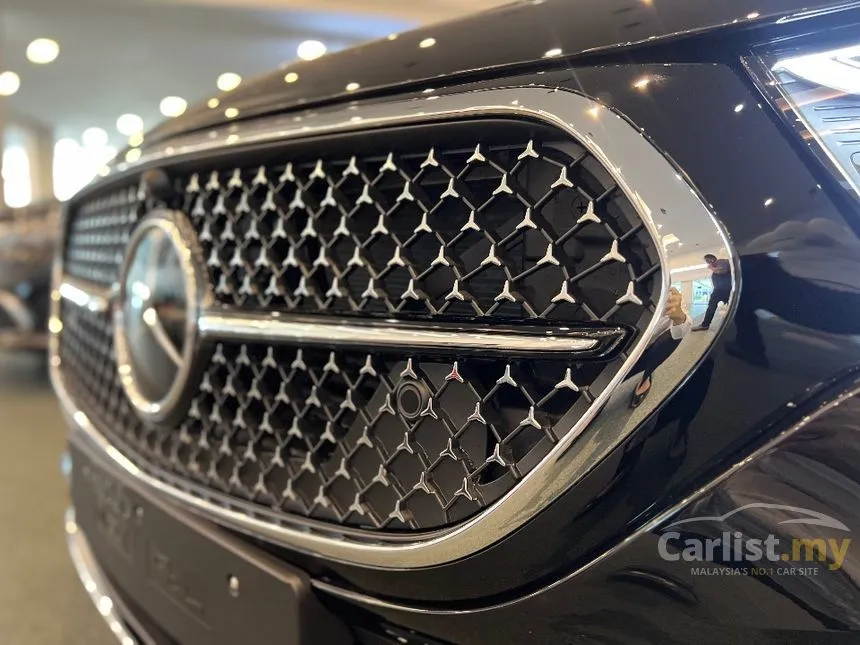 2025 Mercedes-Benz E350e AMG Line Sedan