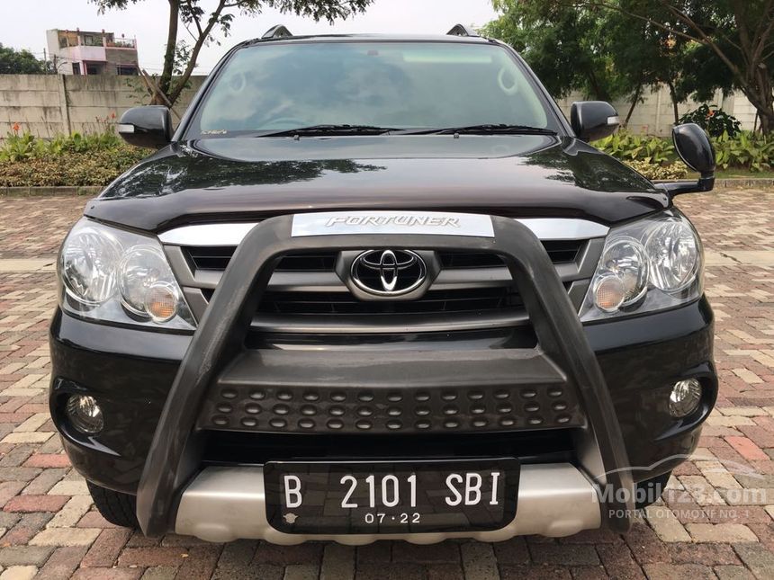 Jual Mobil  Toyota Fortuner  2008 G 2 5 di Jawa Barat Manual  