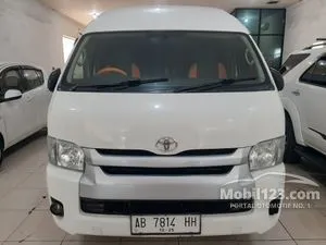 2014 Toyota Hiace 2.5 Commuter Van