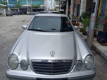 2000 Mercedes-Benz 200E 2.0 Sedan
