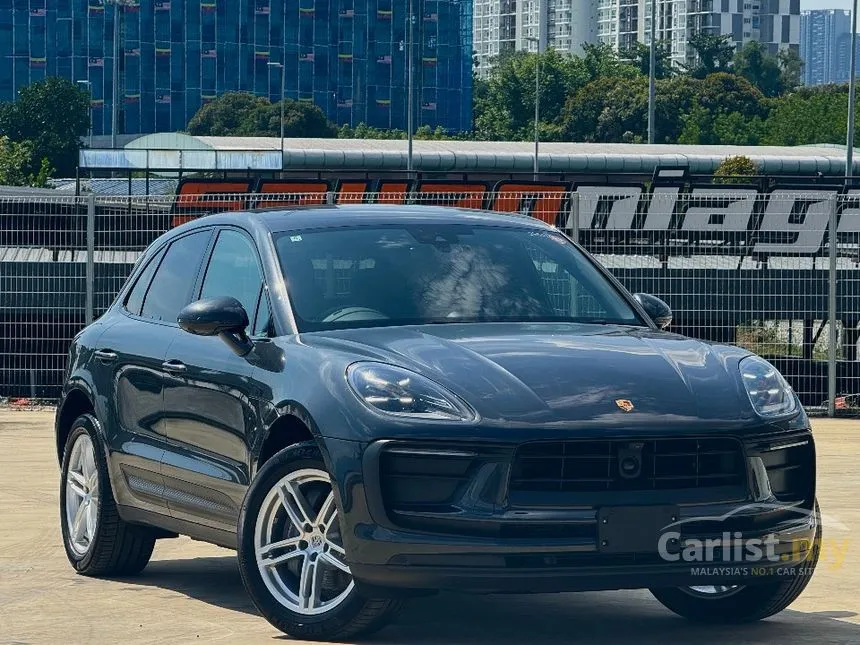2022 Porsche Macan SUV