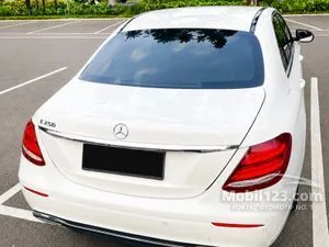 2017 Mercedes-Benz E250 2.0 Avantgarde CKD Sedan
