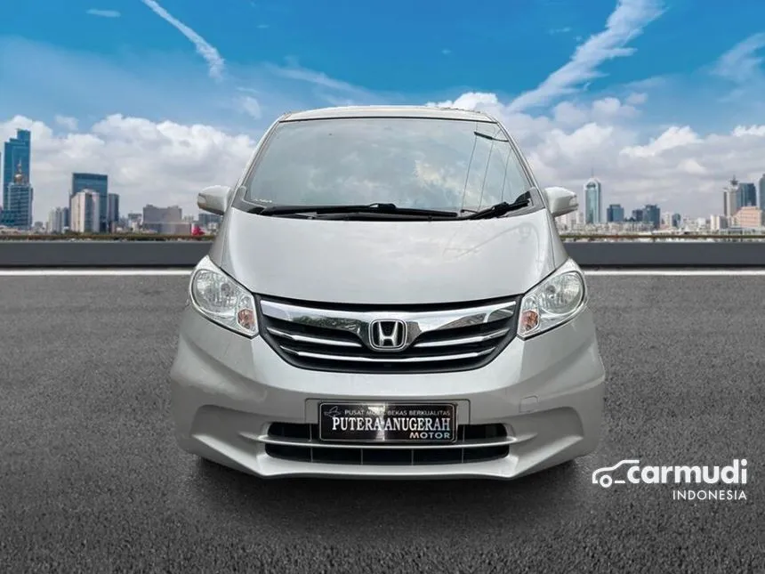 2013 Honda Freed S MPV