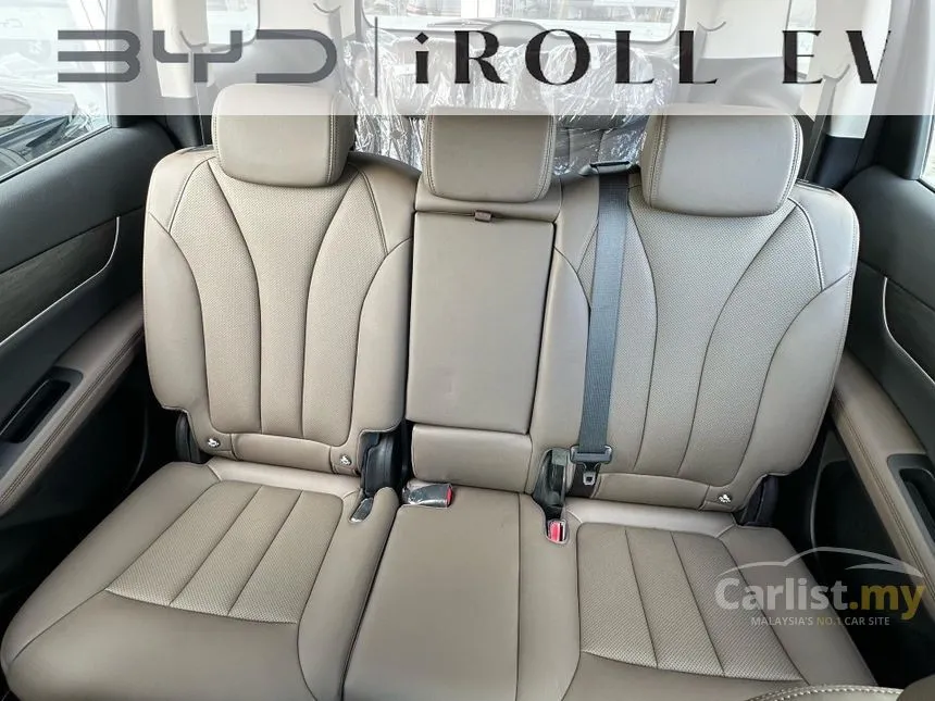 2024 BYD M6 Extended Range MPV
