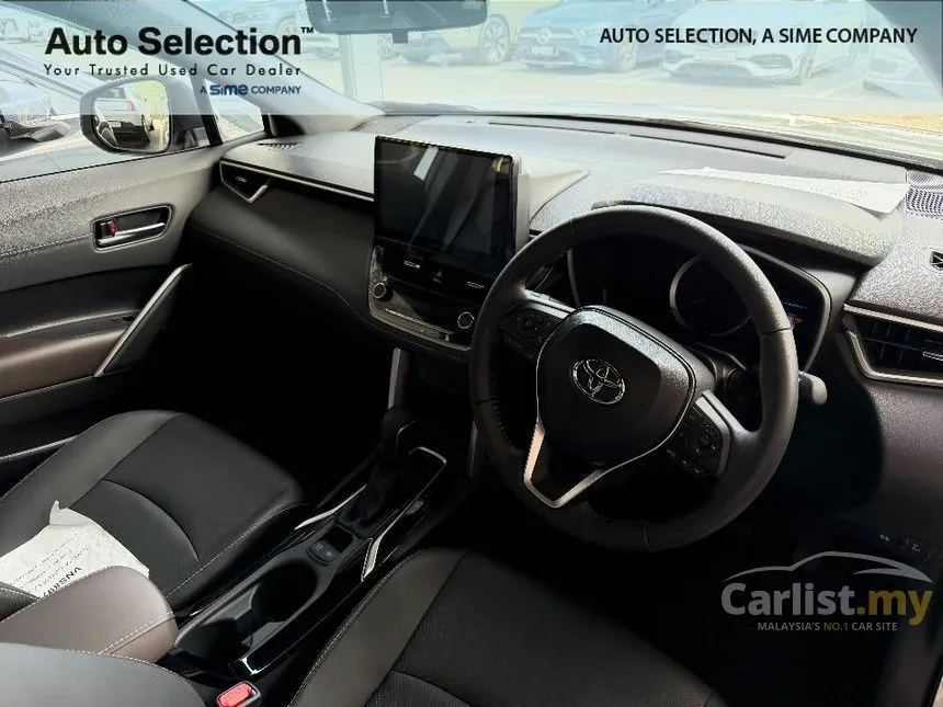2025 Toyota Corolla Cross V SUV