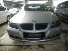 2008 BMW 320i 2.0 Sedan - WELL MAINTAINED --