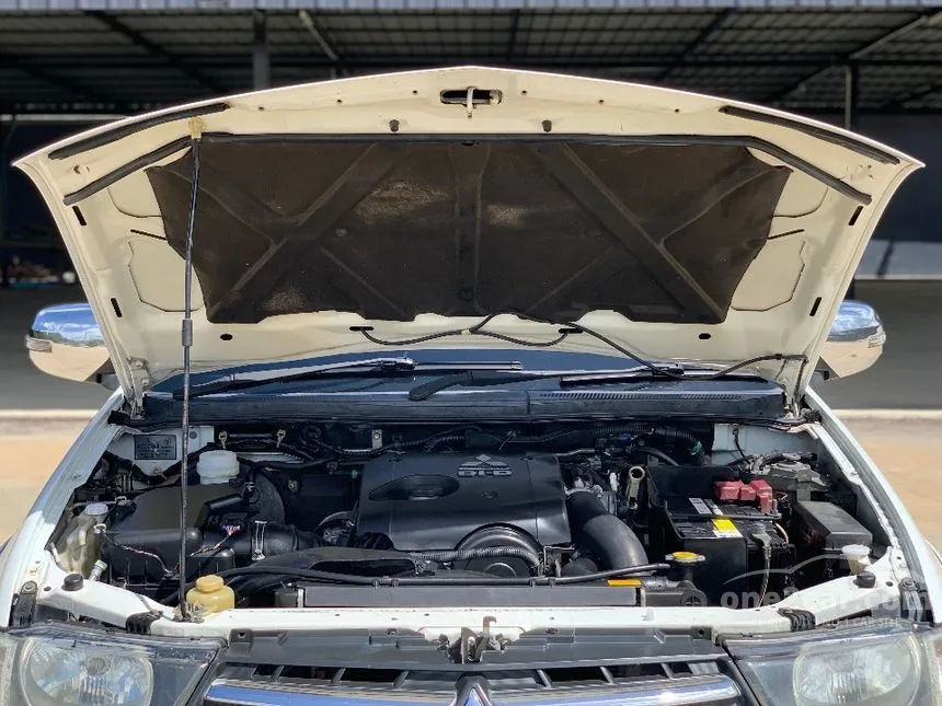 2014 Mitsubishi TRITON GLS Plus Mega Cab Pickup