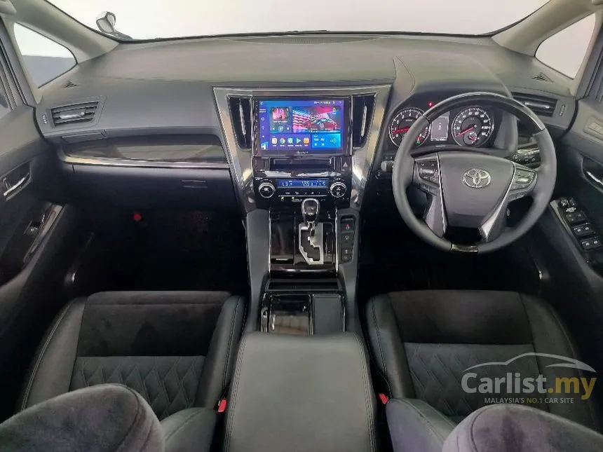 2015 Toyota Alphard SC MPV