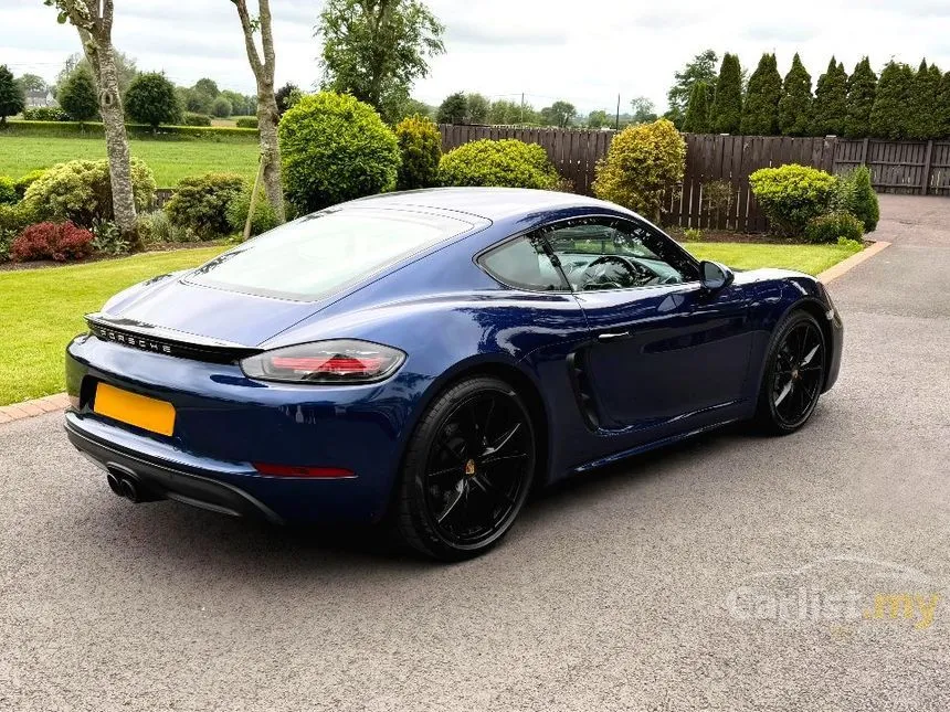 2022 Porsche 718 Cayman Coupe