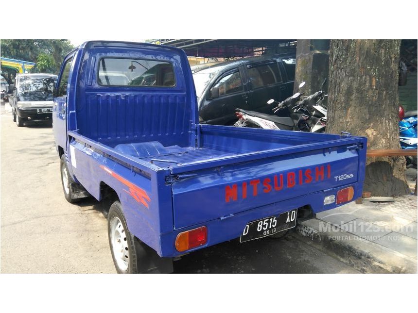 Jual Mobil Mitsubishi Colt T120SS 2006 Standard 1.5 di Jawa Barat Manual Pickup Biru Rp 50.000 