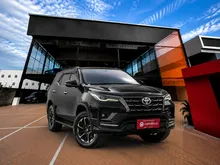 2022 Toyota Fortuner 2.4 VRZ GR SPORT 4X2 SUV -  Diskon Cash sampai 15 JUTA