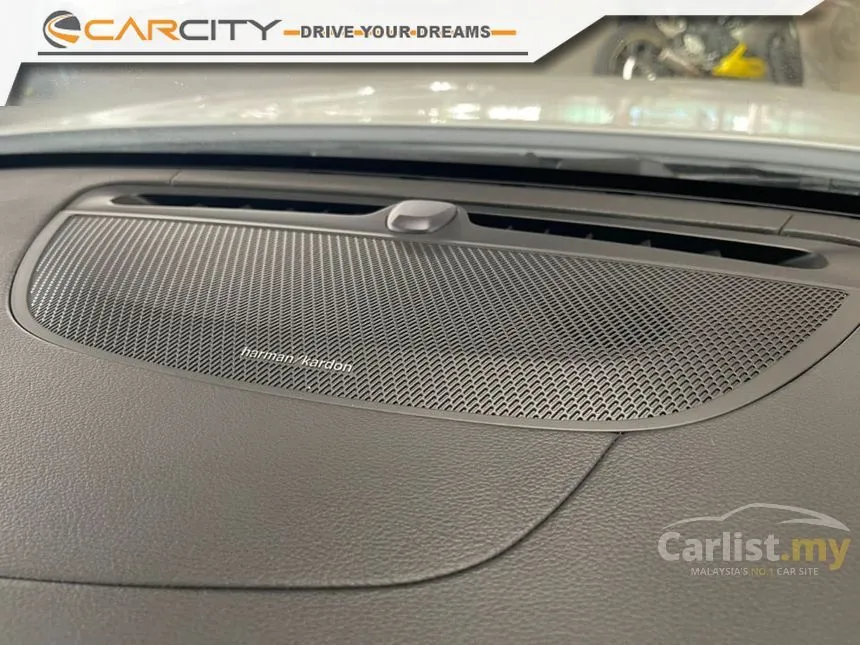 2020 Volvo S60 Recharge T8 Sedan
