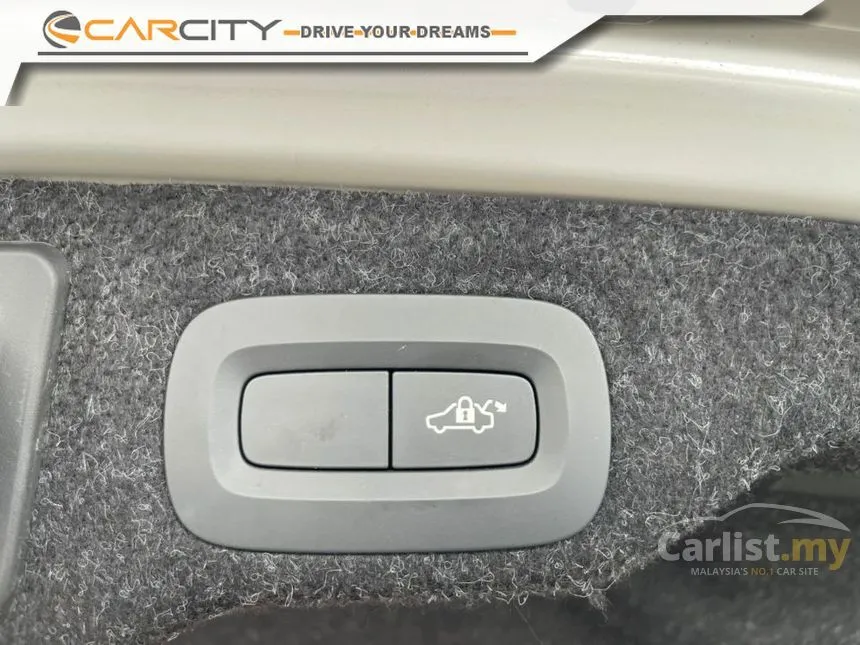 2020 Volvo S60 Recharge T8 Sedan