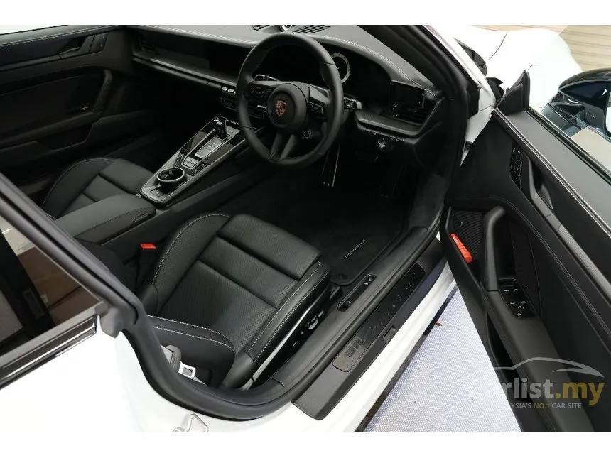 2023 Porsche 911 Carrera 4 GTS Coupe