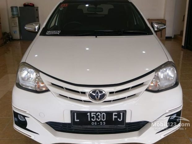 Toyota Etios Valco Mobil bekas dijual di Surabaya Jawa 