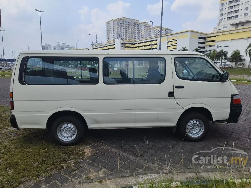 2005 Toyota Hiace Window Van Van