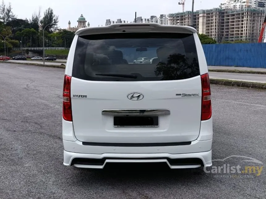 2018 Hyundai Grand Starex Executive MPV