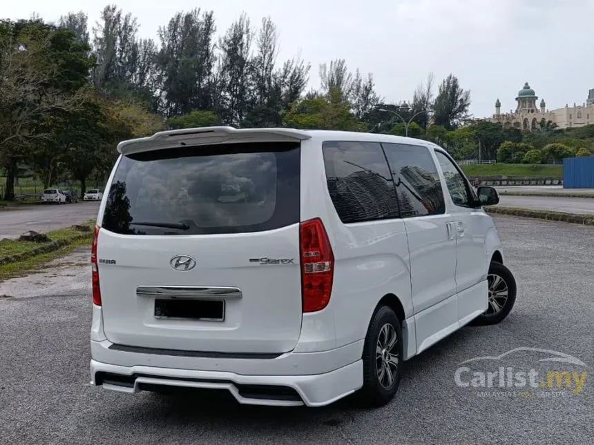 2018 Hyundai Grand Starex Executive MPV
