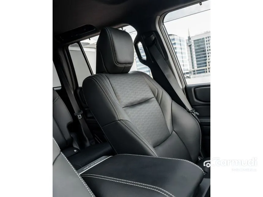 2025 Toyota Land Cruiser Prado VX SUV