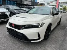 2025 Honda Civic 2.0 Type R 6AA 400 KM DONE NEW CAR CONDITION