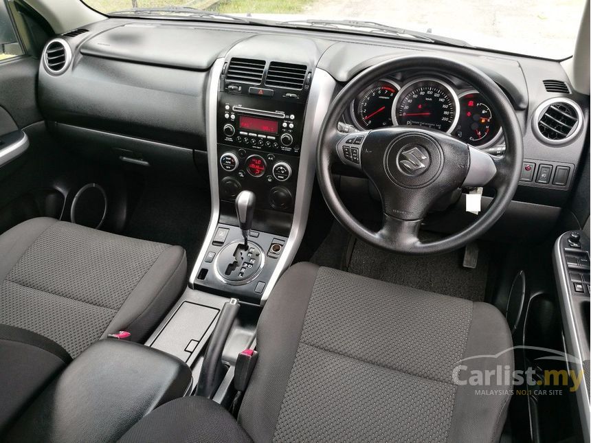 Suzuki Grand Vitara 2011 2.0 in Selangor Automatic SUV 