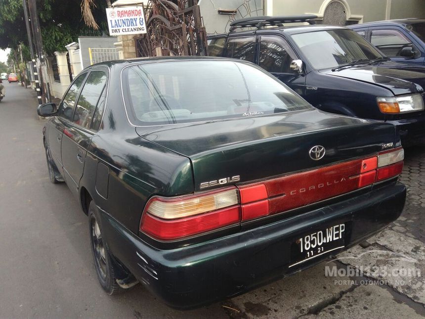 1995 Toyota Corolla Sedan