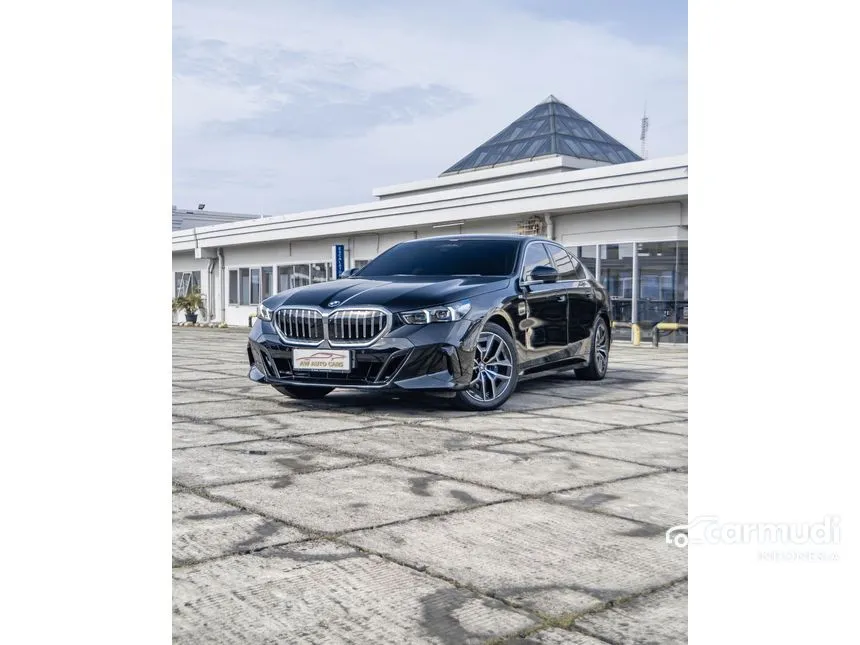 2024 BMW 520i M Sport Sedan