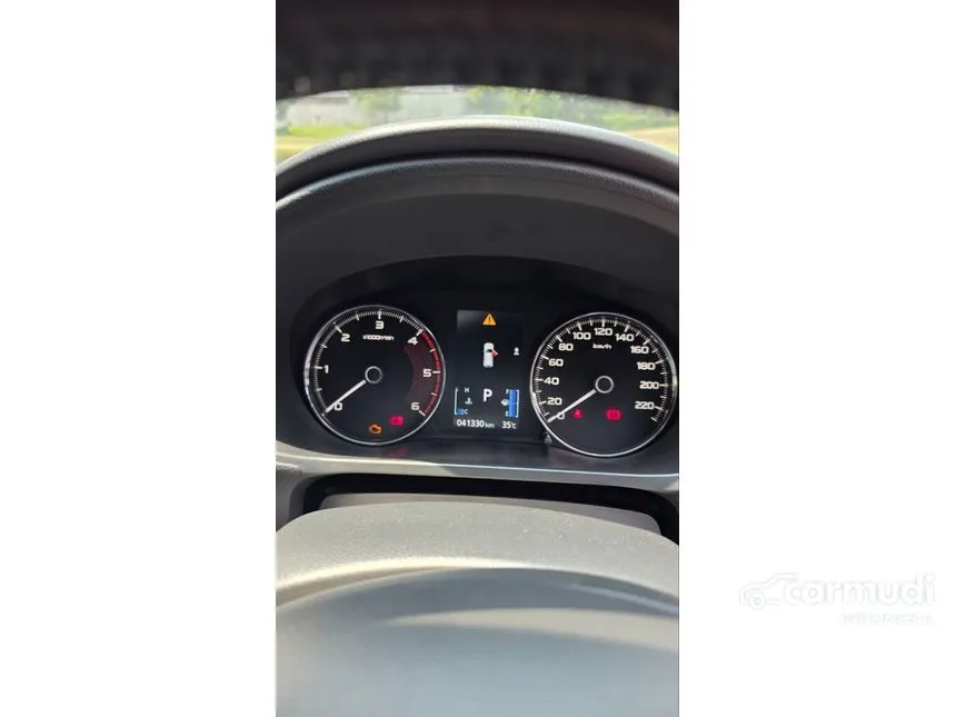 2017 Mitsubishi Pajero Sport Dakar 4X2 SUV