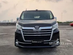 2022 Toyota GranAce 2.8 Premium MPV