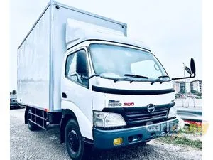 2011 Hino 300 Series 4.0 WU410R-HKMMS3 Lorry