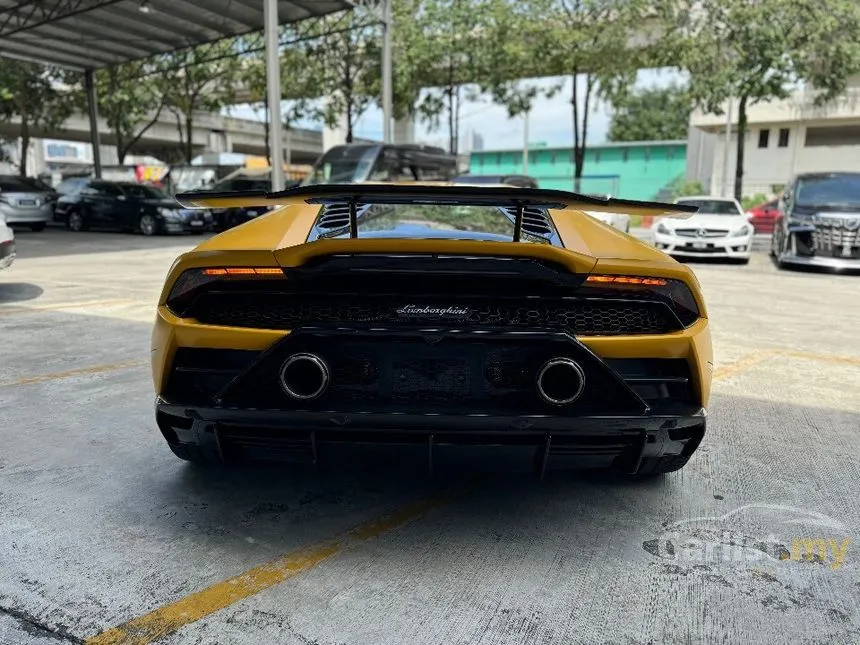 2020 Lamborghini Huracan Evo Coupe