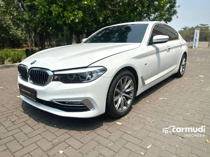 Jual Mobil BMW 320i 2018 Luxury 2.0 di Banten Automatic Sedan Putih Rp 399.000.000