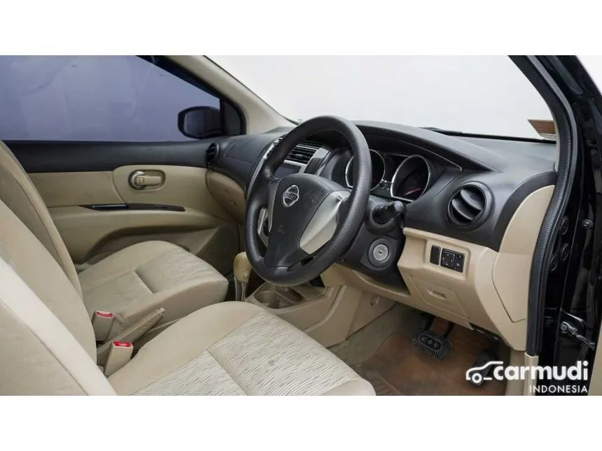 2016 Nissan Grand Livina SV MPV