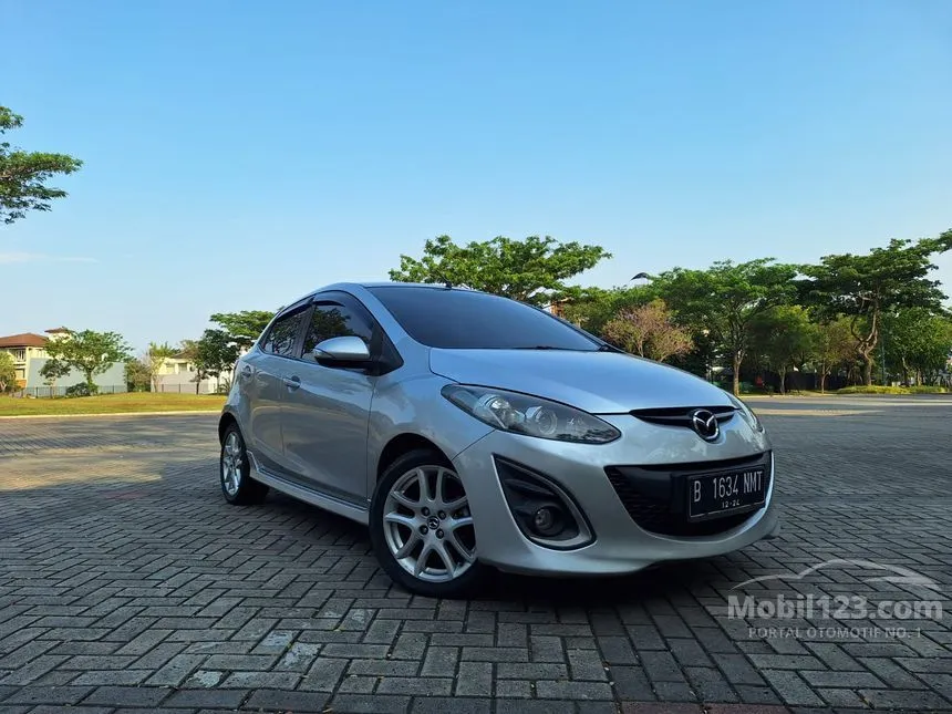 Jual Mobil Mazda 2 2012 R 1.5 di DKI Jakarta Automatic Hatchback Silver Rp 88.000.000