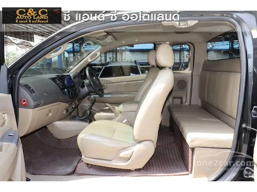 2010 Toyota HILUX VIGO G Smart Cab Pickup