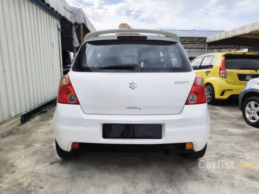 2011 Suzuki Swift GLX Hatchback