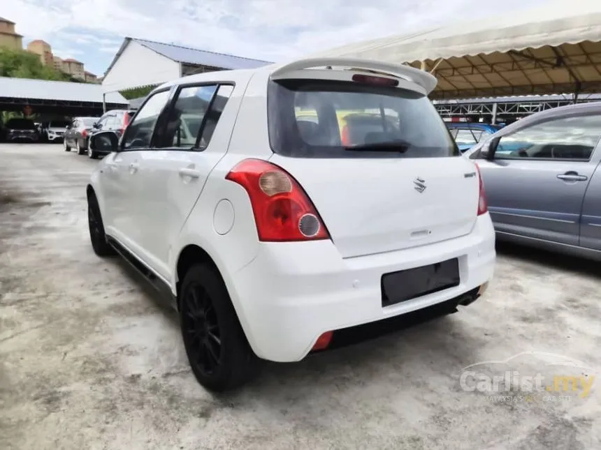 2011 Suzuki Swift GLX Hatchback