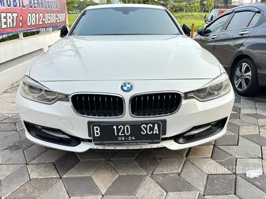 Jual Mobil BMW 320i 2015 Sport 2.0 di Jawa Barat Automatic Sedan Putih Rp 255.000.000