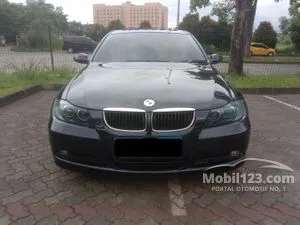 2005 BMW 320i 2.0 Sedan