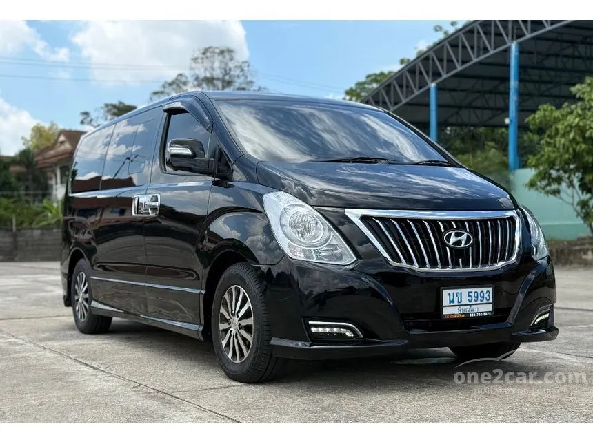 2017 Hyundai H-1 Deluxe Van