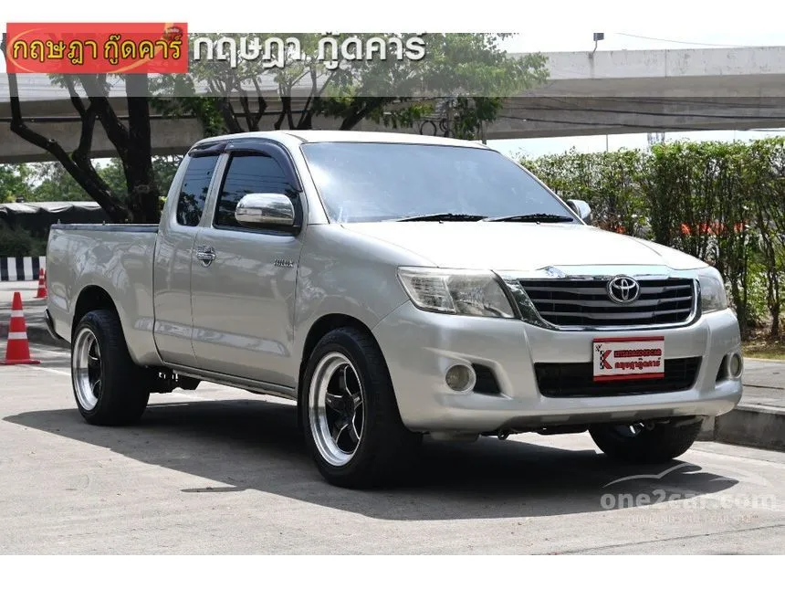 2012 Toyota Hilux Vigo J Pickup