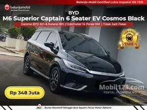 2025 BYD M6 Superior Captain 6 Seater MPV