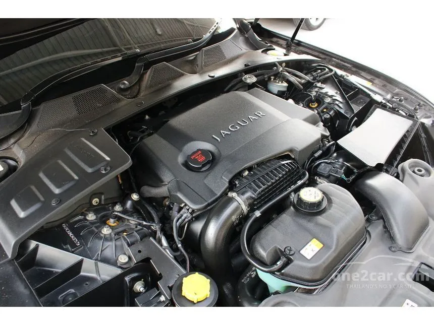 2013 Jaguar XJ Portfolio Sedan