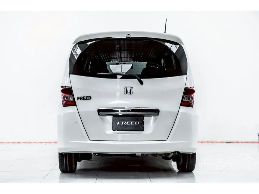 2010 Honda FREED E Wagon