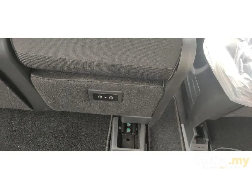 2025 Hyundai Staria Style (10-seater) MPV