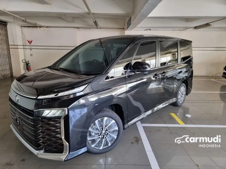 2024 Toyota Voxy Van Wagon