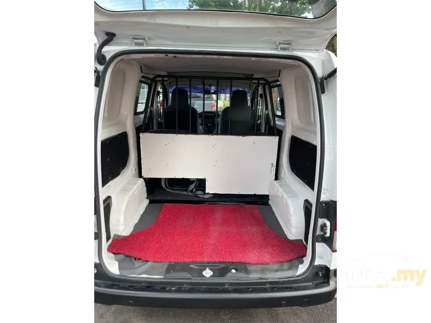 2012 Nissan NV200 Semi Panel Van