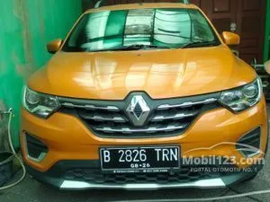 2020 Renault Triber 1.0 RXZ SUV