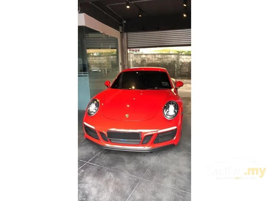 2017 Porsche 911 Carrera GTS Coupe